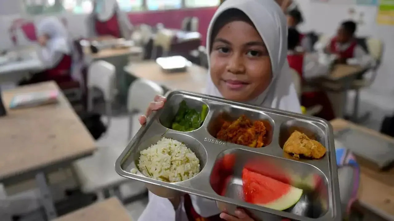 Program Makan Bergizi Gratis Dongkrak Pertumbuhan Ekonomi RI