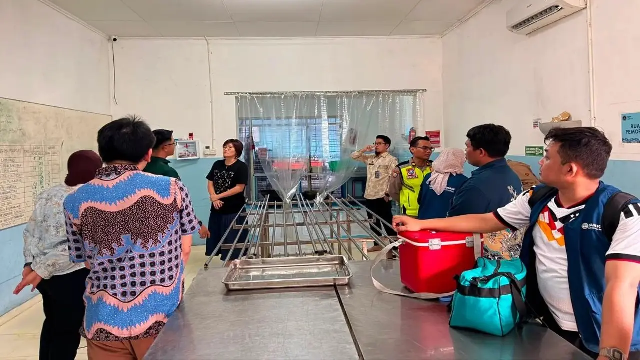 Ratusan Siswa dan Guru di Semarang Diduga Keracunan Makanan, Dapur Sekolah Dibekukan