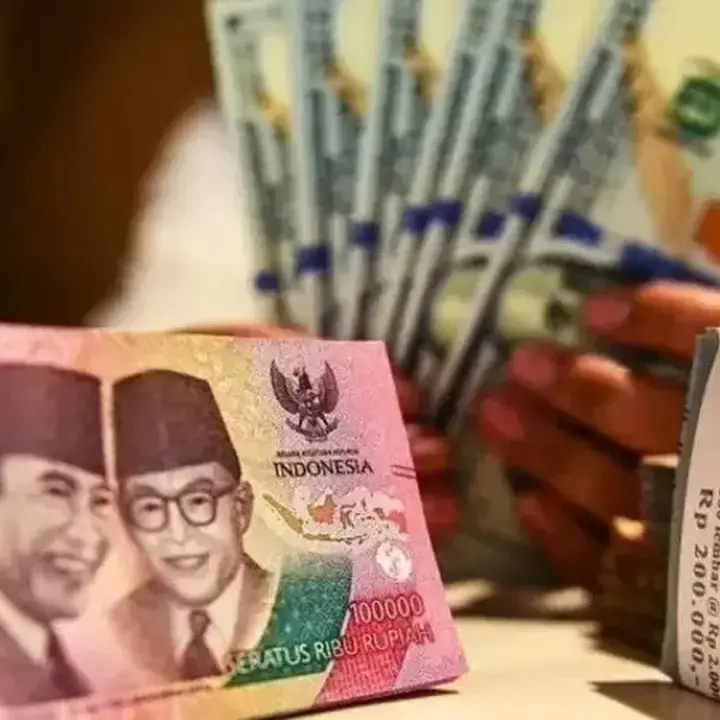 Rupiah Kembali Tertekan, Dolar AS Menguat ke Rp 18.027
