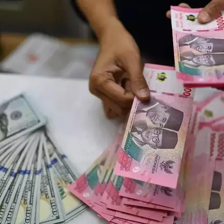 Rupiah Menguat ke Rp 17.923 per Dolar AS Didorong Sentimen Pasar