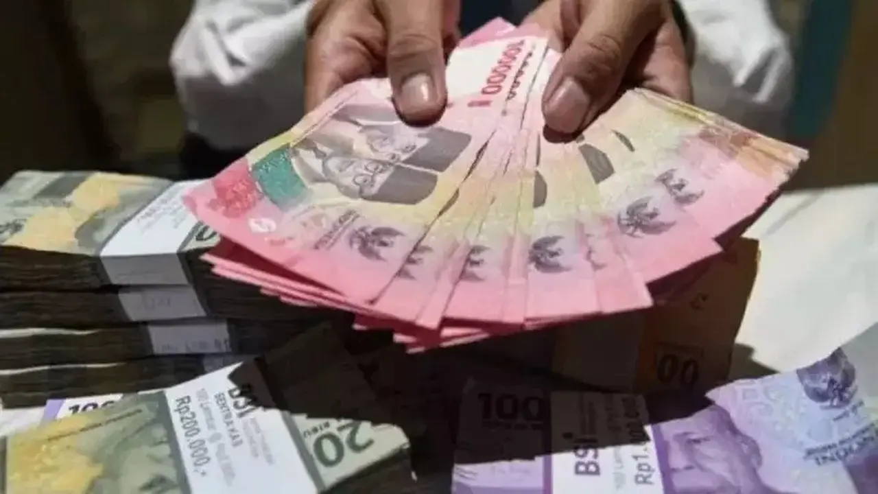 Rupiah Menguat ke Rp 17.933, Dipicu Redanya Ketegangan Timur Tengah dan Ekonomi RI