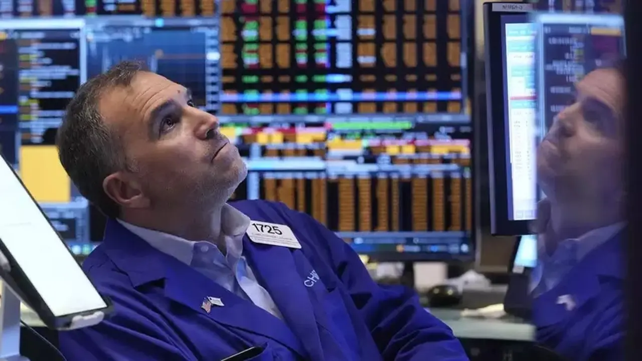 S&P 500 Pecahkan Rekor Tertinggi di Tengah Data Ketenagakerjaan AS yang Mengecewakan