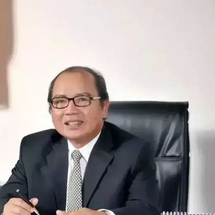 Tiga Langkah Burhanuddin Abdullah Kendalikan Inflasi 17,11% di 2005