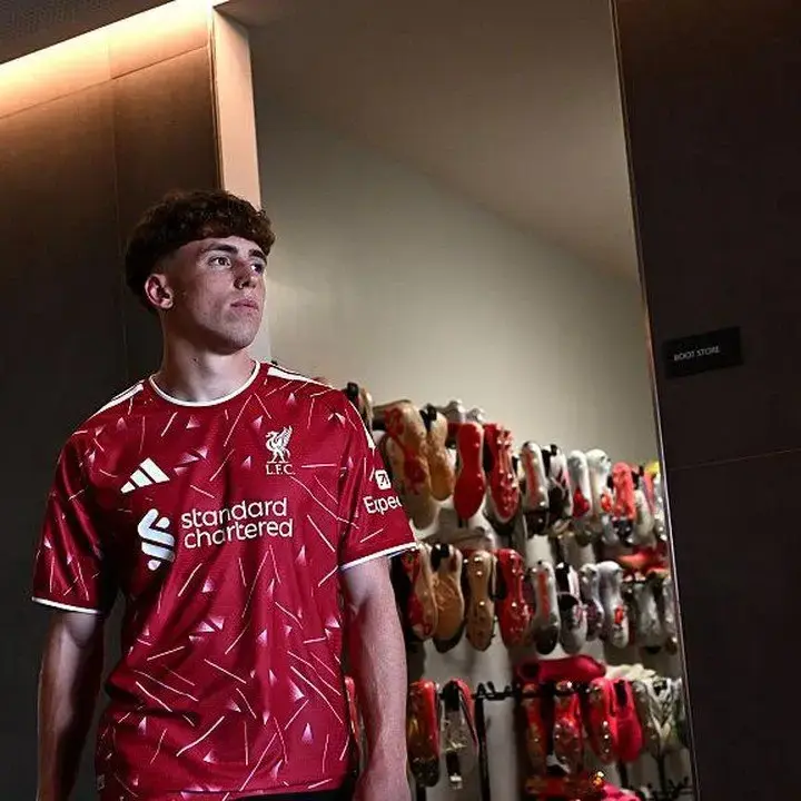 Victor Munoz Ungkap Alasan Pilih Liverpool: Gaya Main Iraola Sangat Cocok