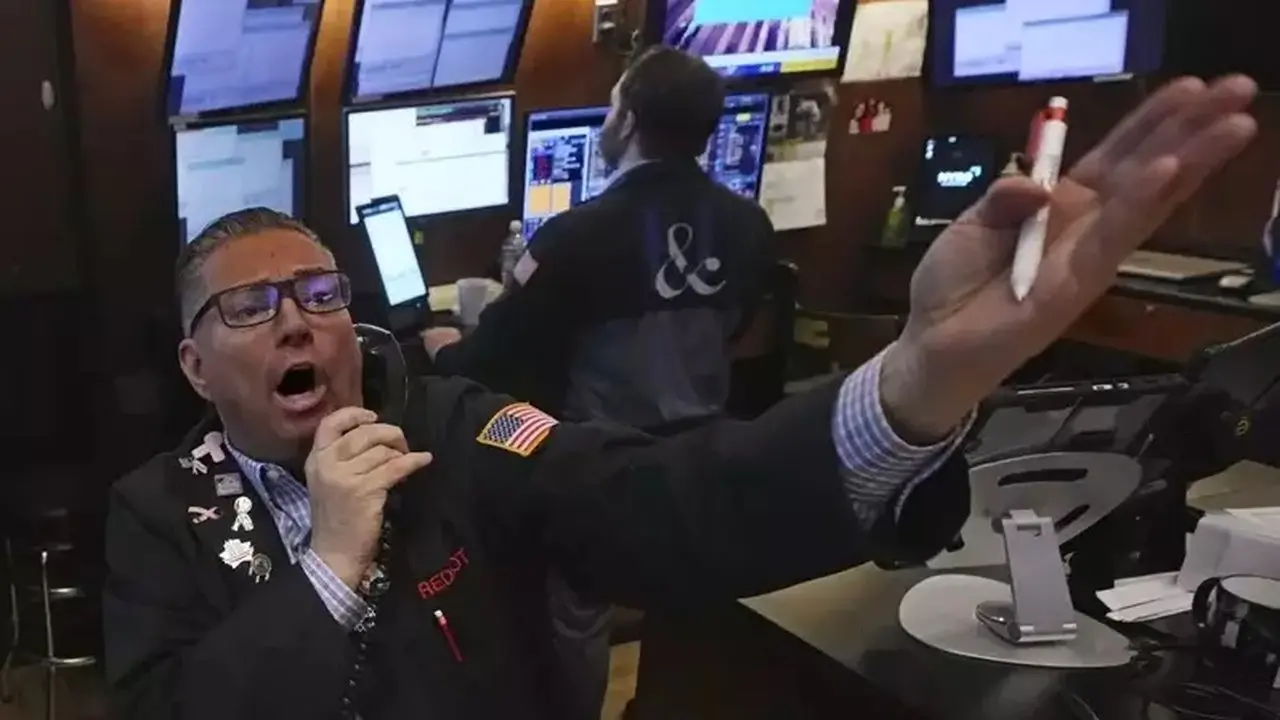 Wall Street Melonjak ke Rekor Baru, Dow Jones dan S&P 500 Puncaki Sejarah