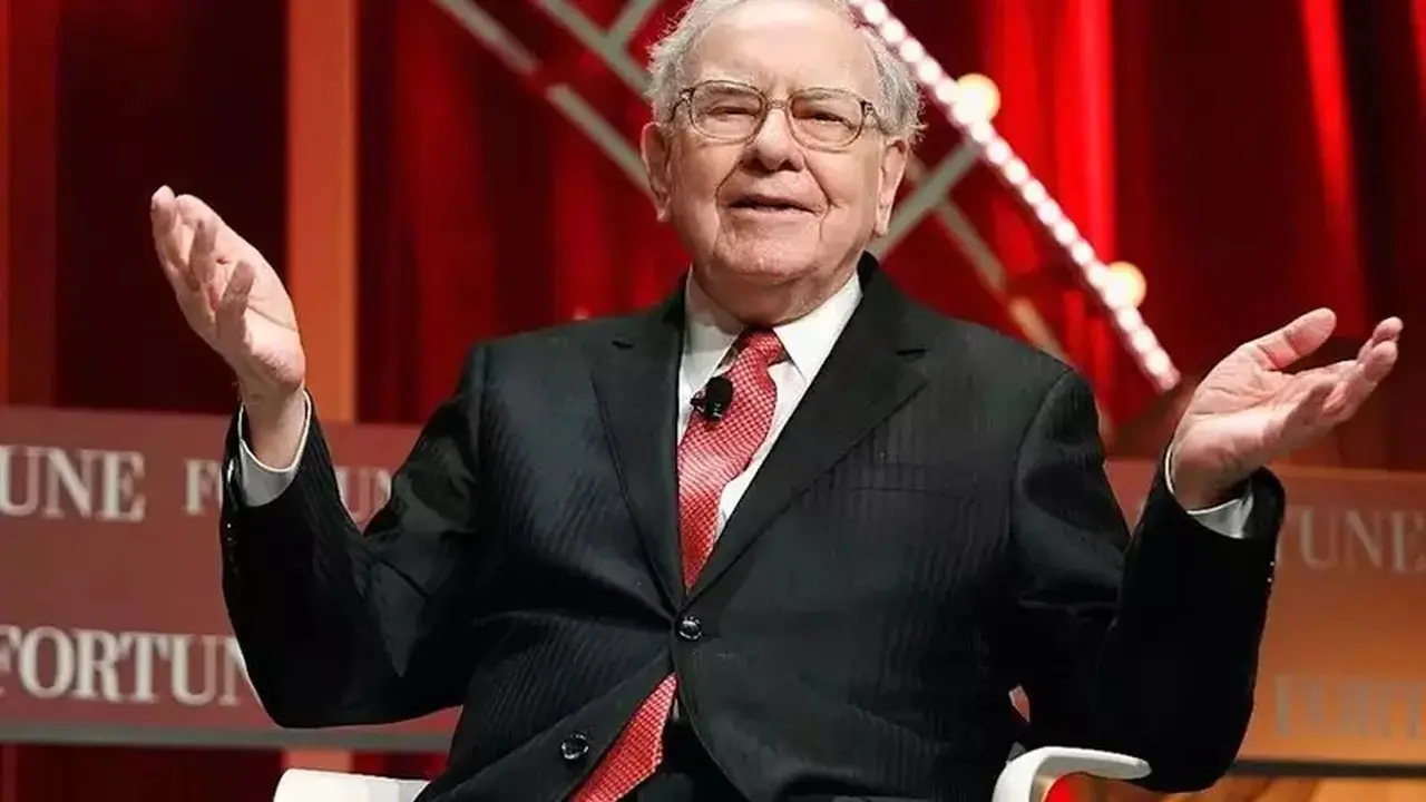 Warren Buffett Ungkap Aturan 90/10 untuk Investor Ritel Raih Cuan